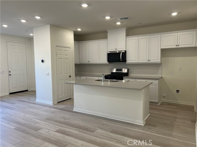 4227 E. Carmel Privado, Ontario, California 91761, 3 Bedrooms Bedrooms, ,2 BathroomsBathrooms,Residential Lease,For Rent,4227 E. Carmel Privado,CRPW25156689
