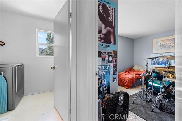 11868 Bunker Hill Drive, Rancho Cucamonga CA: https://media.crmls.org/medias/db8af229-e8f4-47f1-99d4-737e826808b4.jpg