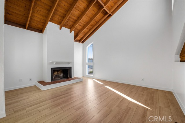 Detail Gallery Image 27 of 58 For 820 W Balboa Bld, Newport Beach,  CA 92661 - 5 Beds | 4/2 Baths