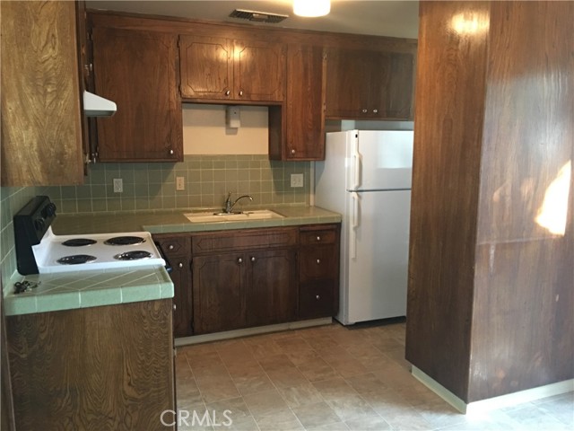 Detail Gallery Image 2 of 4 For 1 Mayfair, Chico,  CA 95973 - 2 Beds | 1 Baths