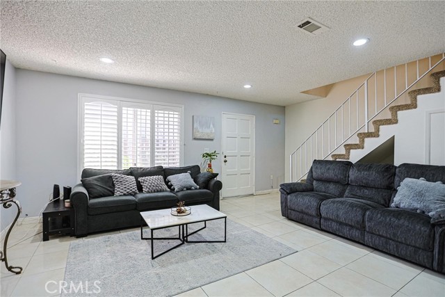 Detail Gallery Image 7 of 44 For 10805 Westminster, Garden Grove,  CA 92843 - 2 Beds | 1/1 Baths