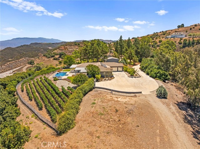 28282 Sycamore Mesa Road, Temecula CA: https://media.crmls.org/medias/db8cccf9-0f15-4ec5-a588-ccc62a333f61.jpg