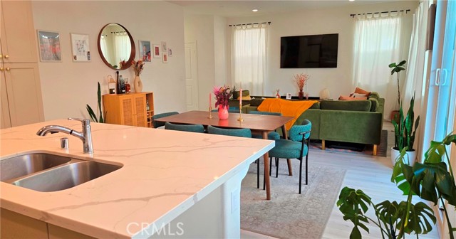 Detail Gallery Image 10 of 41 For 906 Lemon Dr, Pomona,  CA 91768 - 3 Beds | 2/1 Baths