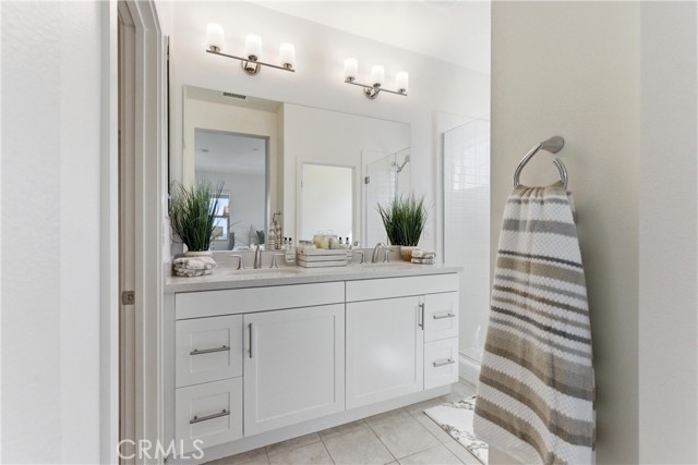 Detail Gallery Image 17 of 33 For 600 Shadowbrook, Lake Forest,  CA 92610 - 4 Beds | 3/1 Baths