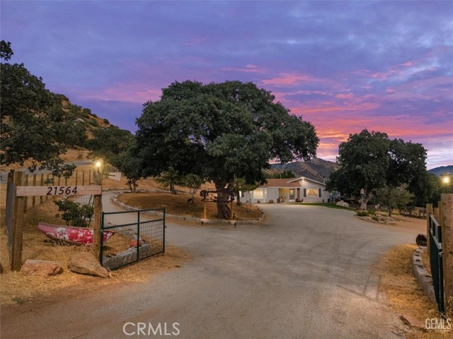 Details for 21564 Pine Tree Road, Caliente, CA 93518