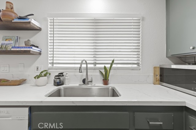 Detail Gallery Image 13 of 41 For 16251 Malaga St, Fontana,  CA 92336 - 2 Beds | 1 Baths