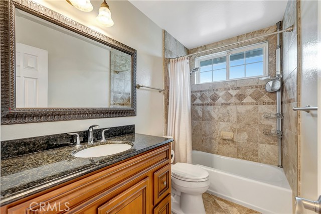 Detail Gallery Image 17 of 25 For 605 20th St #C,  Huntington Beach,  CA 92648 - 2 Beds | 1/1 Baths