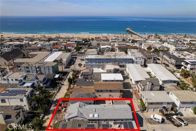 Detail Gallery Image 2 of 52 For 337 10th, Manhattan Beach,  CA 90266 - 5 Beds | 3/1 Baths