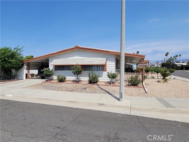 Detail Gallery Image 6 of 29 For 950 via Del Mesa, Hemet,  CA 92543 - 3 Beds | 2 Baths