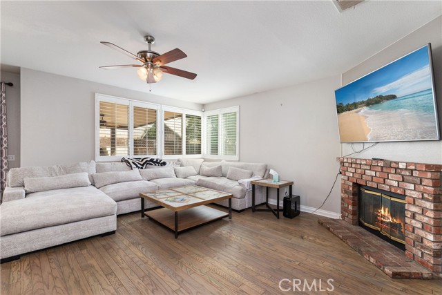 Detail Gallery Image 13 of 37 For 35594 Porcelain Ct, Winchester,  CA 92596 - 4 Beds | 3 Baths