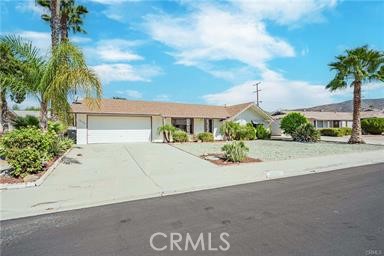Detail Gallery Image 2 of 32 For 29780 Thornhill Dr, Menifee,  CA 92586 - 3 Beds | 2 Baths