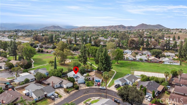 6889 Olympia Dr, Riverside, CA 92503 photo 29