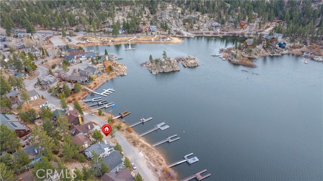 Detail Gallery Image 3 of 35 For 38994 Willow Landing, Big Bear Lake,  CA 92315 - 4 Beds | 3 Baths