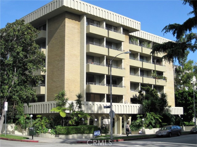 1300 Midvale AVE Unit: 211