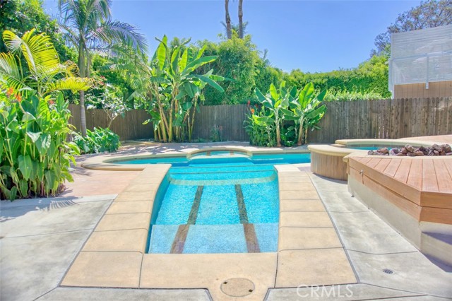 27062 Calle Juanita, Dana Point CA: https://media.crmls.org/medias/db92bc6a-91c5-4acc-8d6d-f6dd0c51a936.jpg