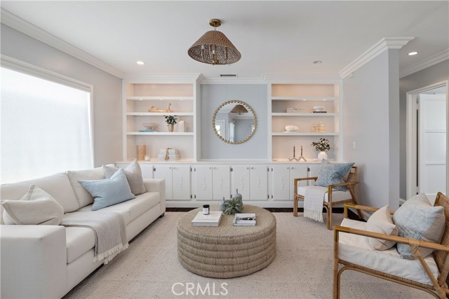 Detail Gallery Image 9 of 62 For 2209 Faymont Ave, Manhattan Beach,  CA 90266 - 4 Beds | 2/1 Baths