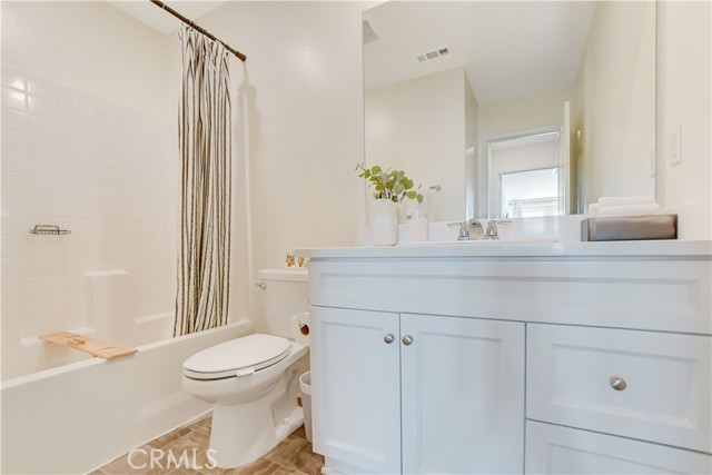 Detail Gallery Image 32 of 64 For 16276 Valley Oak Ln, Fontana,  CA 92336 - 3 Beds | 2/1 Baths