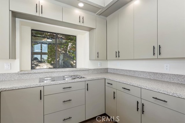 33052 Piedras Grandes, Green Valley Lake CA: https://media.crmls.org/medias/db9354e0-4e99-44bb-8049-602d94106c6e.jpg