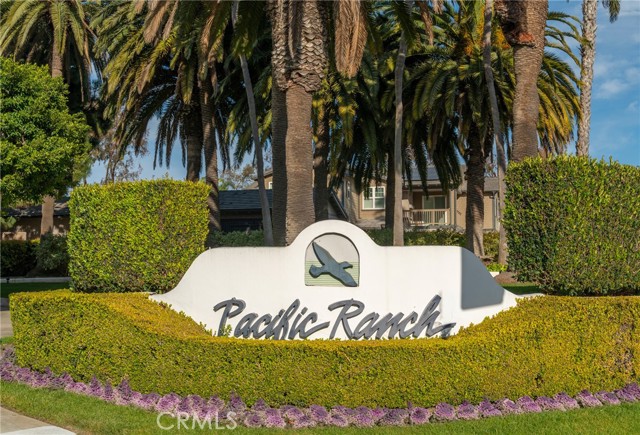 Detail Gallery Image 10 of 43 For 19561 Pompano Ln #104,  Huntington Beach,  CA 92648 - 4 Beds | 2/1 Baths