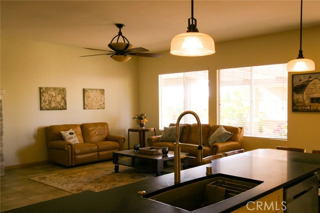 23641 ROSE QUARTZ Drive, Perris CA: https://media.crmls.org/medias/db939285-49e2-44c5-9173-4149f415fbef.jpg