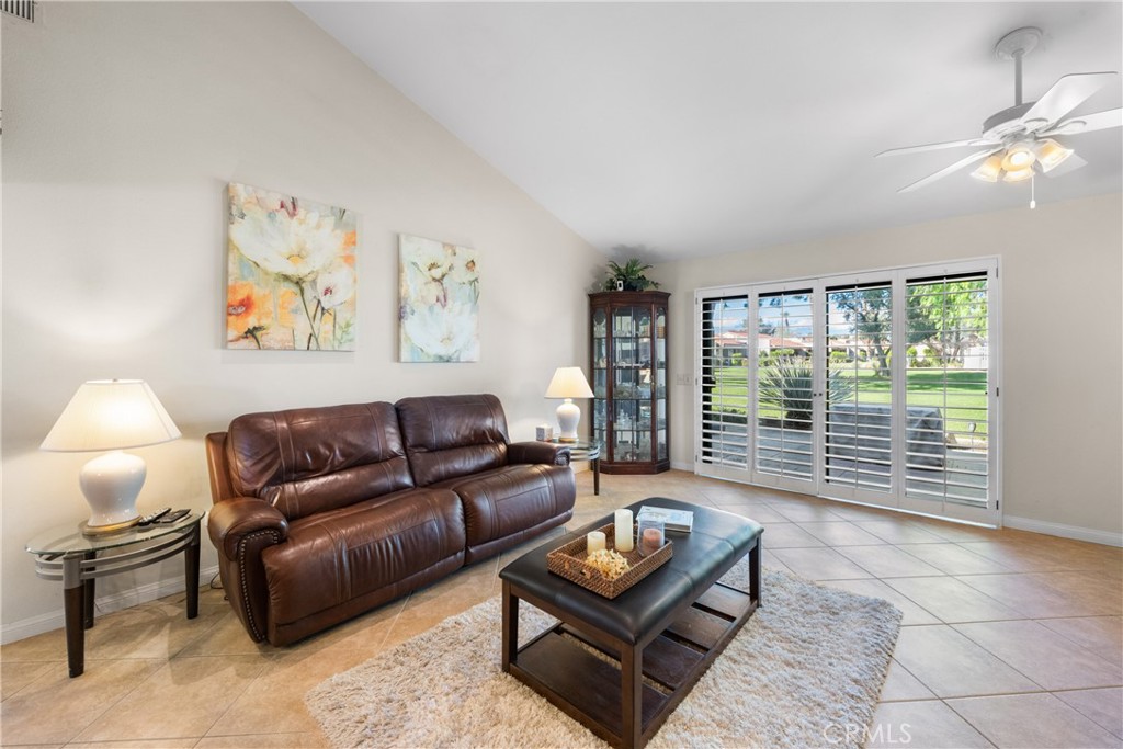 MLS #OC25260495 image #5