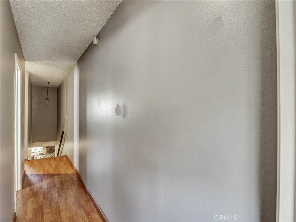 https://media.crmls.org/medias/db93cc25-a0fd-4ced-8f46-8b5a98fc6c9b.jpg?preset=X-Large