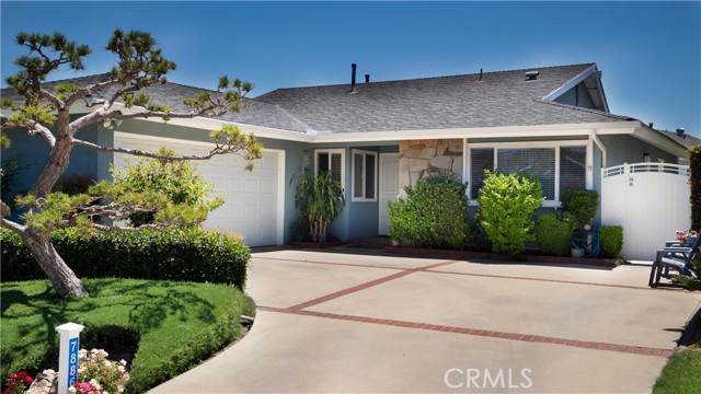 7886 E Ring St, Long Beach, CA 90808