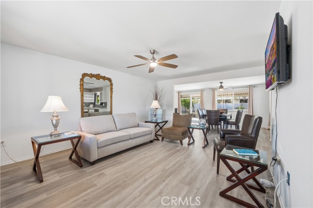 Detail Gallery Image 6 of 35 For 28785 Amersfoot, Menifee,  CA 92586 - 2 Beds | 2 Baths