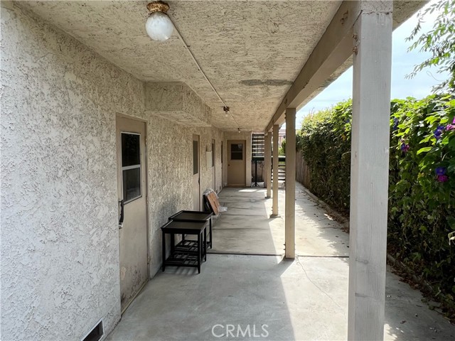 16781 Green Ln., Huntington Beach CA: https://media.crmls.org/medias/db9452dd-8a05-4fce-ae3a-e72edb0eae66.jpg