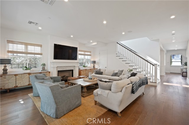 868 27th Street, Manhattan Beach, California 90266, 5 Bedrooms Bedrooms, ,6 BathroomsBathrooms,Residential,Sold,27th,SB21254472