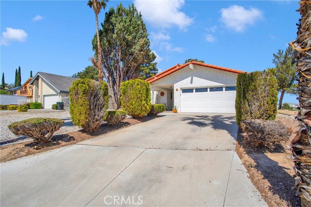 12990 Cedarbrook Lane, Victorville CA: https://media.crmls.org/medias/db94ef4f-3cb5-4426-a12b-567e0a07661a.jpg