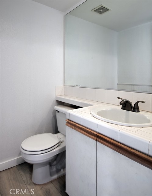 19646 Orviento Drive, Lake Forest CA: https://media.crmls.org/medias/db951040-71e4-416e-ab52-d38958cfdde9.jpg