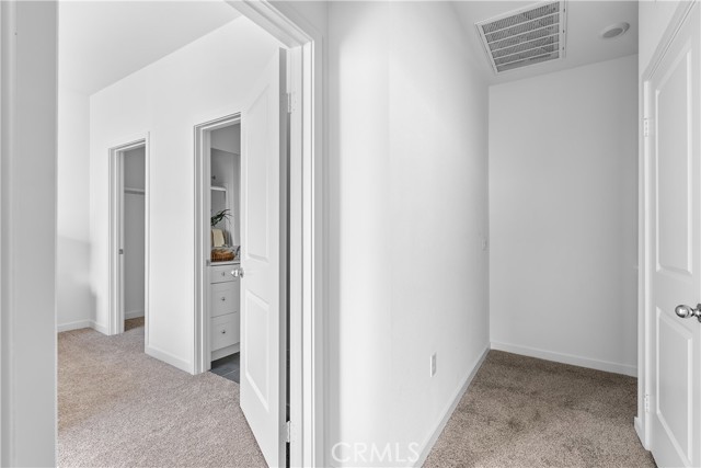 Detail Gallery Image 27 of 40 For 9419 1/2 N Sepulveda Blvd. #3,  North Hills,  CA 91343 - 2 Beds | 2/1 Baths