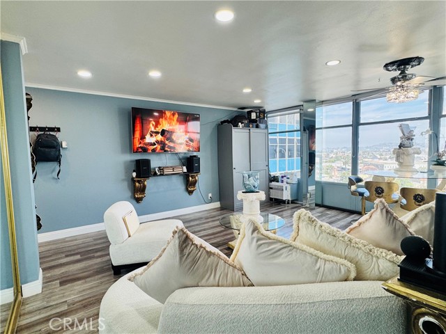 Detail Gallery Image 11 of 33 For 100 Atlantic Ave #1012,  Long Beach,  CA 90802 - 2 Beds | 1 Baths
