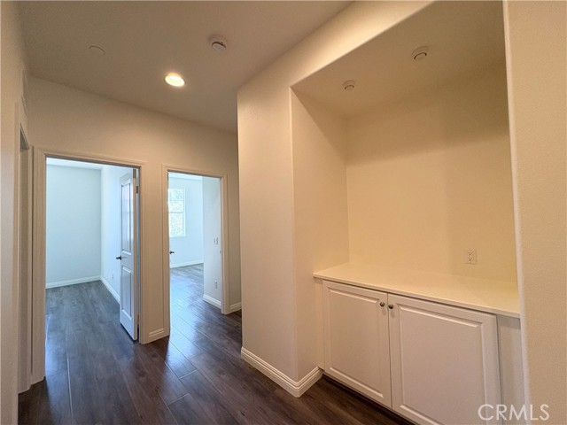 Detail Gallery Image 13 of 32 For 2868 E via Fiano, Ontario,  CA 91764 - 3 Beds | 2/1 Baths