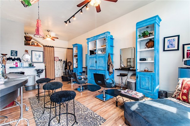 Unit 3 Previously Beauty
shop