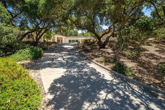615 Sweet Donna Place, Nipomo CA: https://media.crmls.org/medias/db96ead3-86cb-4c2d-a943-b7a715cc84b9.jpg