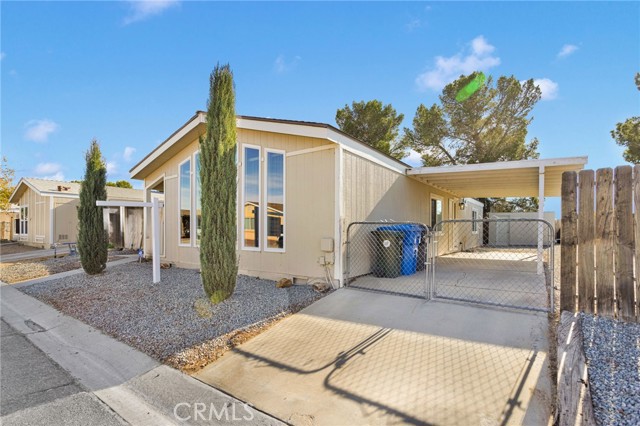 Detail Gallery Image 3 of 30 For 24939 Camino Del Norte, Barstow,  CA 92311 - 3 Beds | 2 Baths