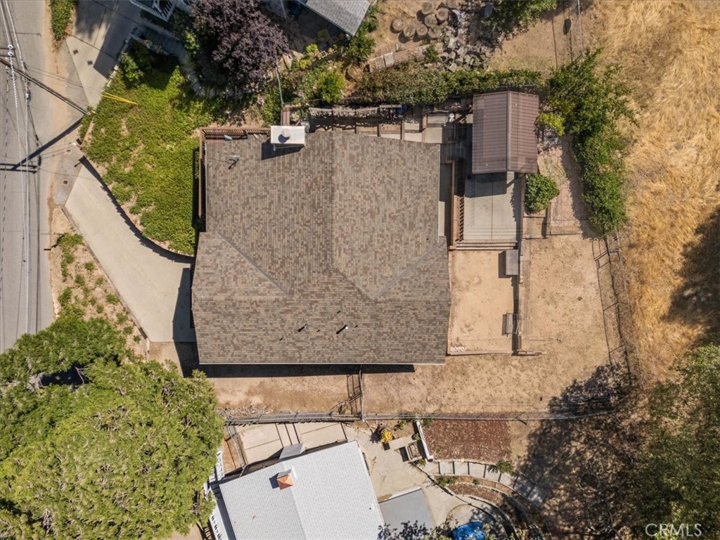 https://media.crmls.org/medias/db98474d-17d3-40f6-9b63-df708a25d0b2.jpg?preset=X-Large