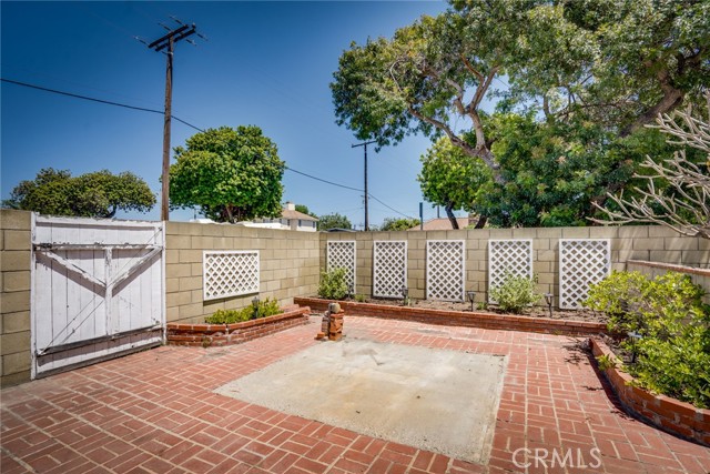 Detail Gallery Image 21 of 38 For 5639 E Spring St, Long Beach,  CA 90808 - 3 Beds | 1 Baths