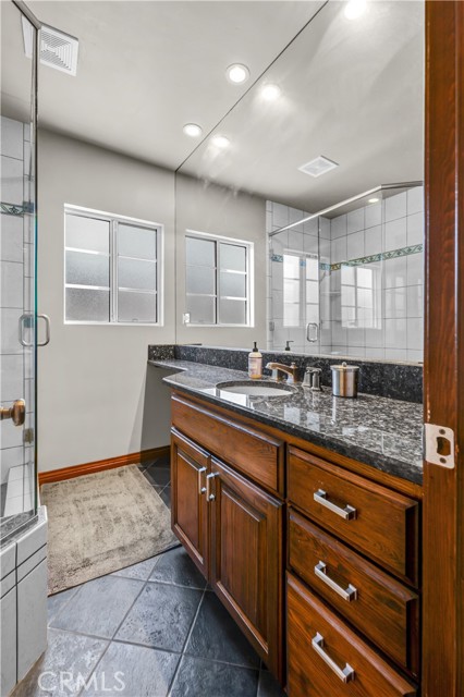 Image 16 of 33 For 6337 Droxford St