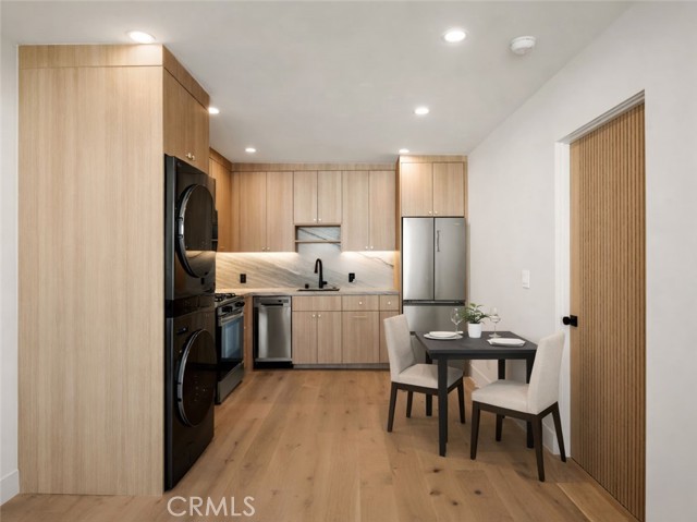 Detail Gallery Image 4 of 13 For 6212 Acadia Ave #B,  Agoura Hills,  CA 91301 - 1 Beds | 1 Baths