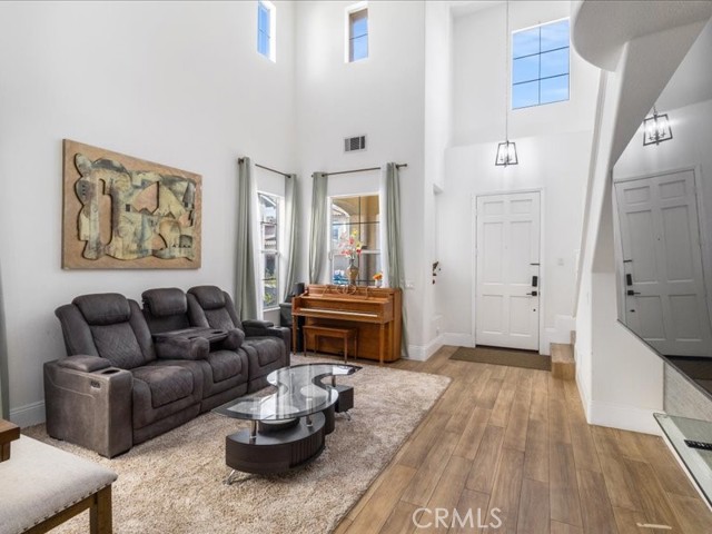 Detail Gallery Image 8 of 75 For 22821 Oak Knoll, Carson,  CA 90745 - 4 Beds | 3 Baths