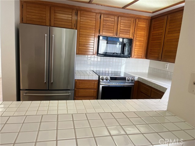 Detail Gallery Image 12 of 31 For 70 Shearwater, Newport Beach,  CA 92660 - 3 Beds | 2/1 Baths