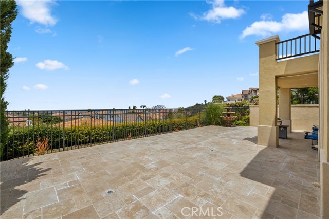 15 Renata, Newport Coast CA: https://media.crmls.org/medias/db9a5f70-dfa1-4455-97ca-20877372553d.jpg