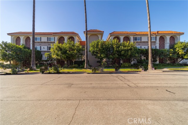 Detail Gallery Image 3 of 33 For 1344 5th St #16,  Glendale,  CA 91201 - 3 Beds | 2 Baths