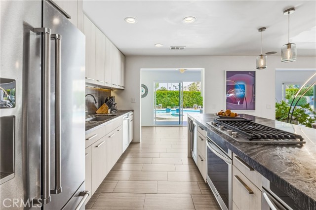 Detail Gallery Image 38 of 75 For 2736 S Camino Real, Palm Springs,  CA 92264 - 4 Beds | 3 Baths