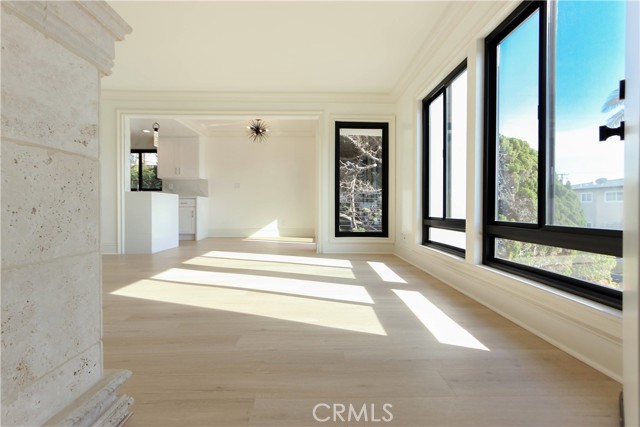 Detail Gallery Image 5 of 34 For 420 Cypress Dr #420,  Laguna Beach,  CA 92651 - 2 Beds | 2 Baths