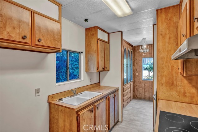 Detail Gallery Image 7 of 20 For 15993 27th Ave, Clearlake,  CA 95422 - 2 Beds | 1 Baths
