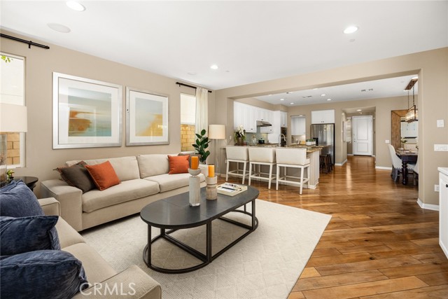 Detail Gallery Image 9 of 62 For 620 E Mandevilla Way, Azusa,  CA 91702 - 3 Beds | 3 Baths